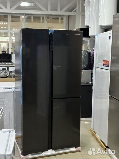 Холодильник новый