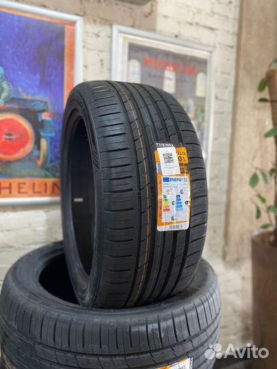 Tracmax X-Privilo RS01+ 295/40 R21 111Y