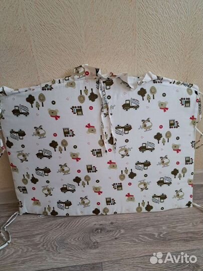 Бортики в кроватку + балдахинс держателем