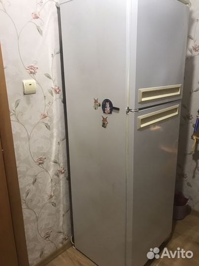 Холодильник на запчасти