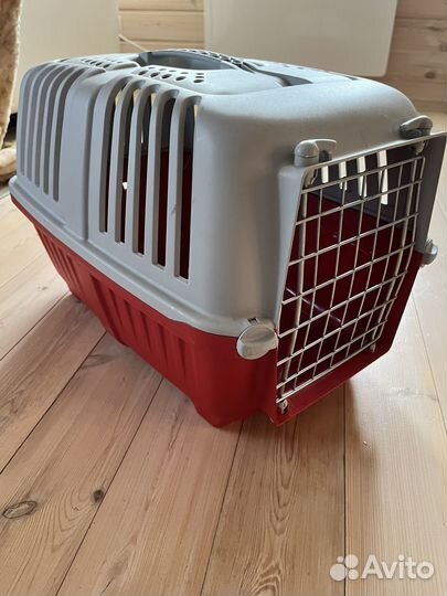 Переноска для кошек и собак