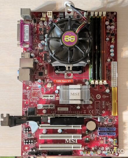 Материнская плата с процессором и памятью