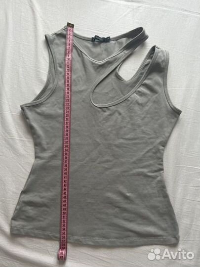 Майка с вырезом