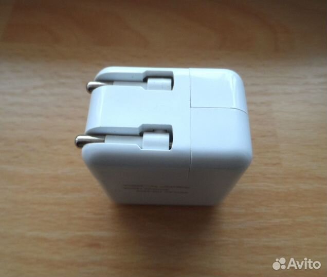 Зарядка компакт для путешествий складная белая