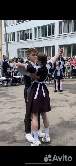 Школьная форма для девочки с фартуком