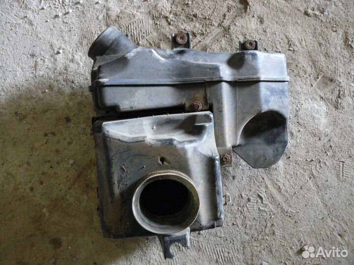 Корпус воздушного фильтра Honda CR-V RD1