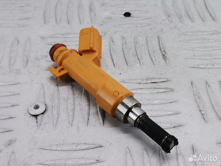 Форсунка бензиновая электрическая для Lexus GS 4