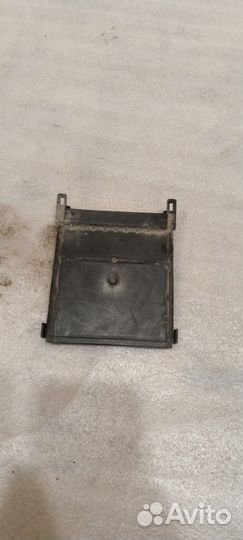 Крышка блока предохранителей Mercedes-Benz E-Class