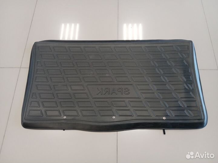 Chstmr021NP Коврик багажника с фартуком Spark