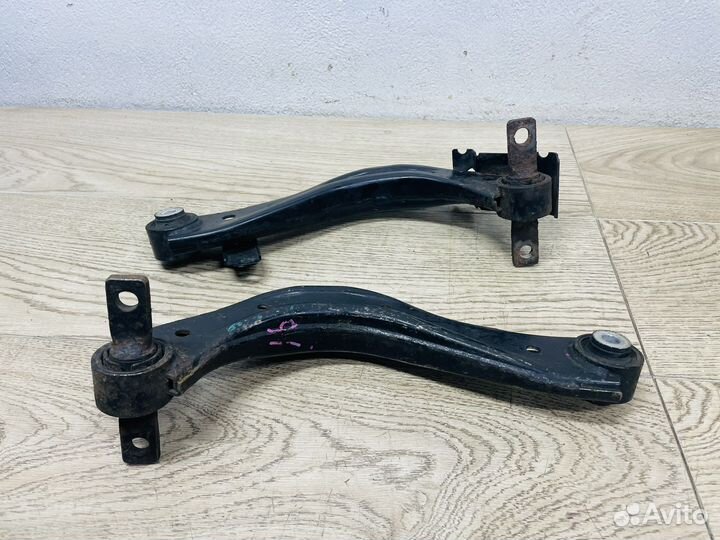 Рычаги задние верхние комплект Honda Civic 4D