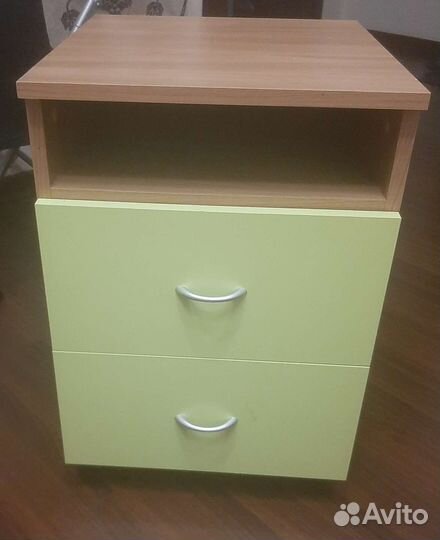 Тумба прикроватная