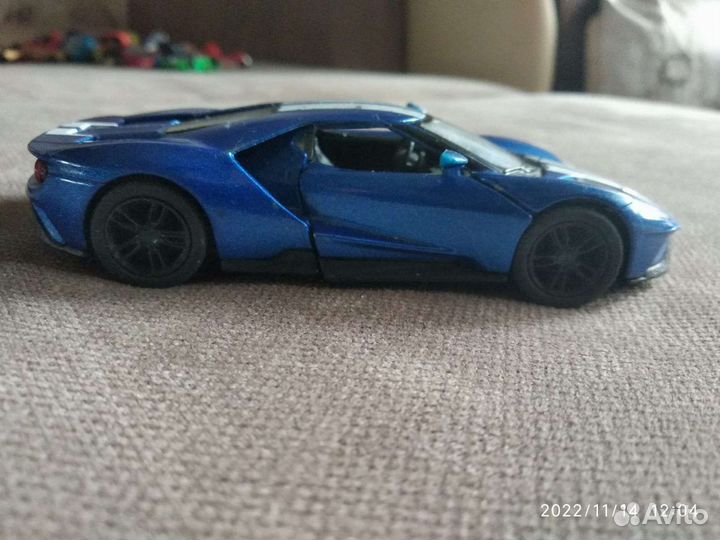 Детские металлические машинки