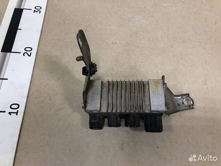 Блок электронный Toyota Hilux 2015