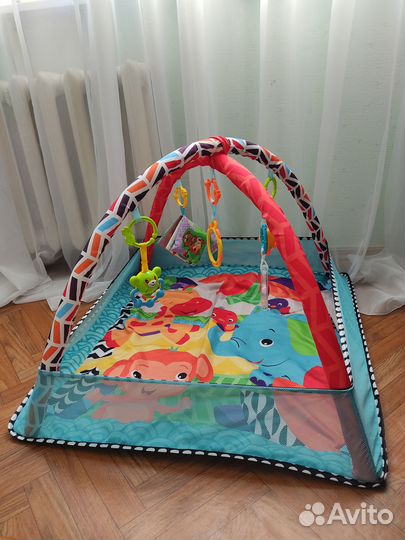 Игровой развивающий детский коврик