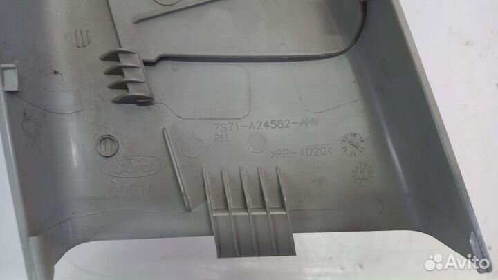 Обшивка средней стойки правая Ford Mondeo 4