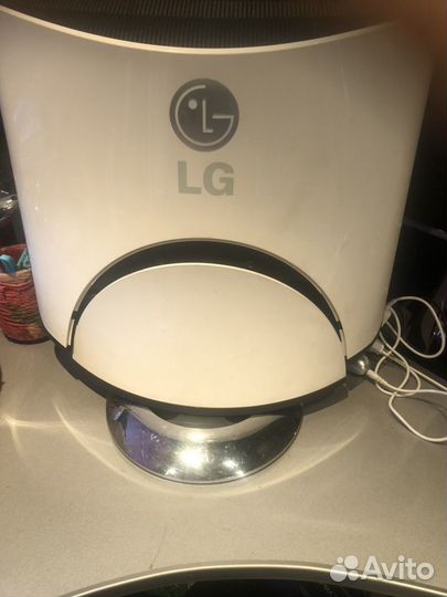 Монитор LG