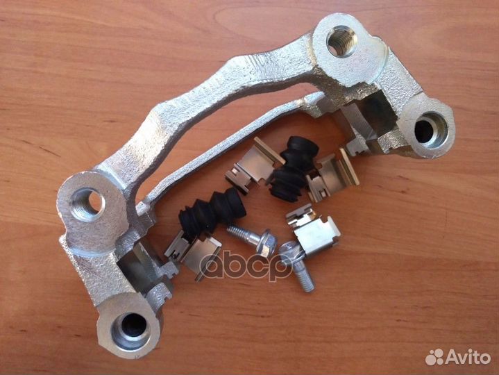 Скоба суппорта зад. ford transit 06- RH 101235