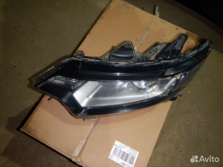 Фара левая Mitsubishi Outlander 3 2015-2018