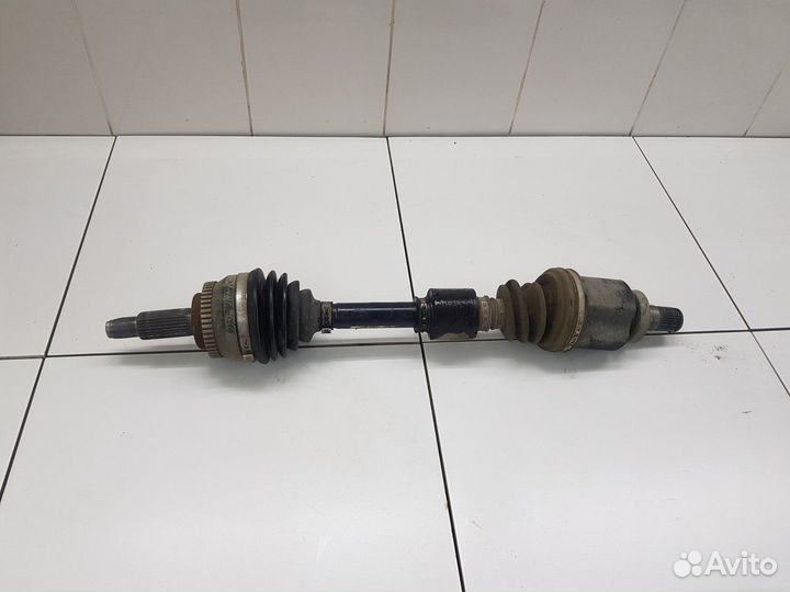 Полуось (привод) передний левый (Geely Coolray)