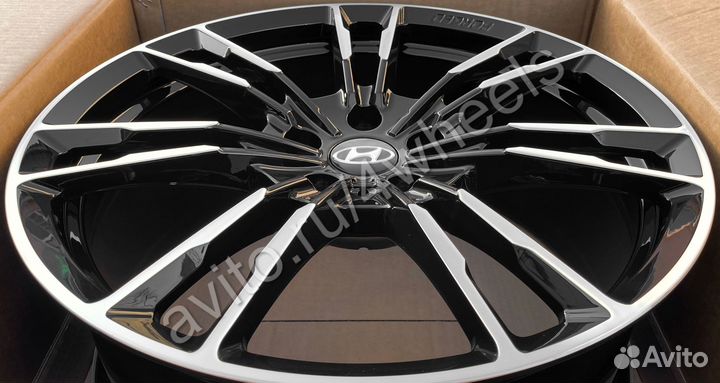 Кованые диски Hyundai Santa Fe R19 наличие
