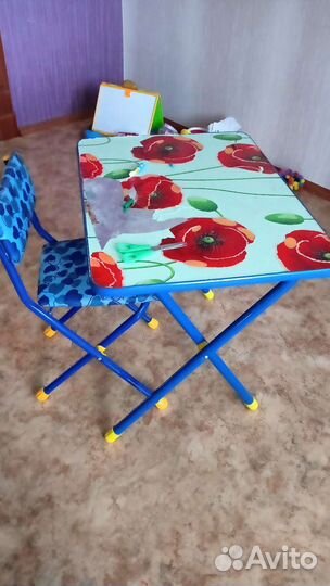 Детский стол и стул