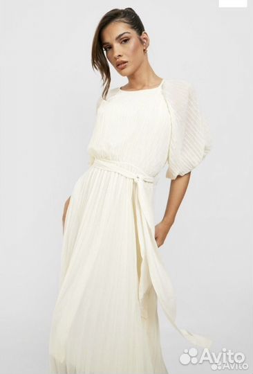 Платье boohoo белое макси на поясе