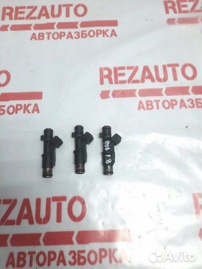 Форсунка топливная Peugeot 406