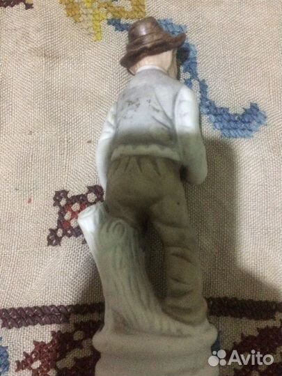 Старик с яблоками