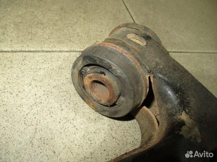 Рычаг передний правый Ford Focus 3