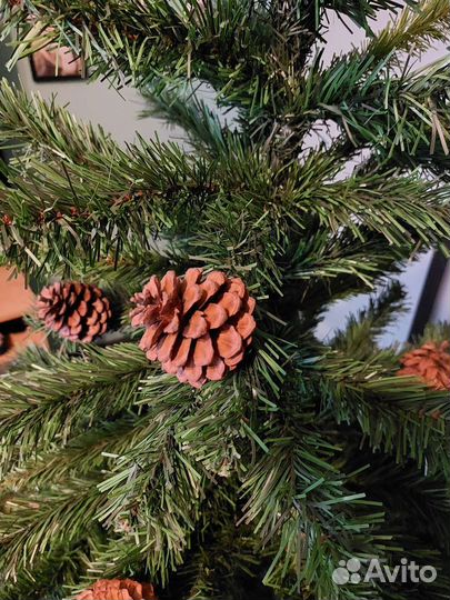 Елка искусственная 150 см с шишками