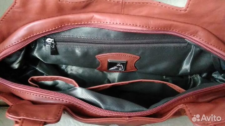 Новая кожаная фирменная сумка