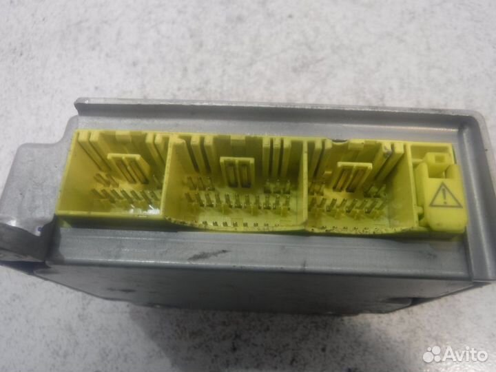 Блок SRS Митсубиси Lancer 9 CS