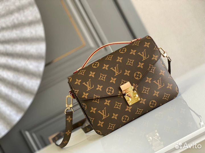 Сумка Louis Vuitton pochette metis