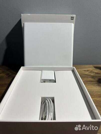 Беспроводная зарядка xiaomi 20w