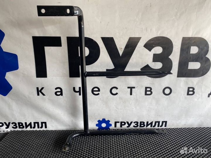 Кронштейн спойлера Volvo FH4 82423895