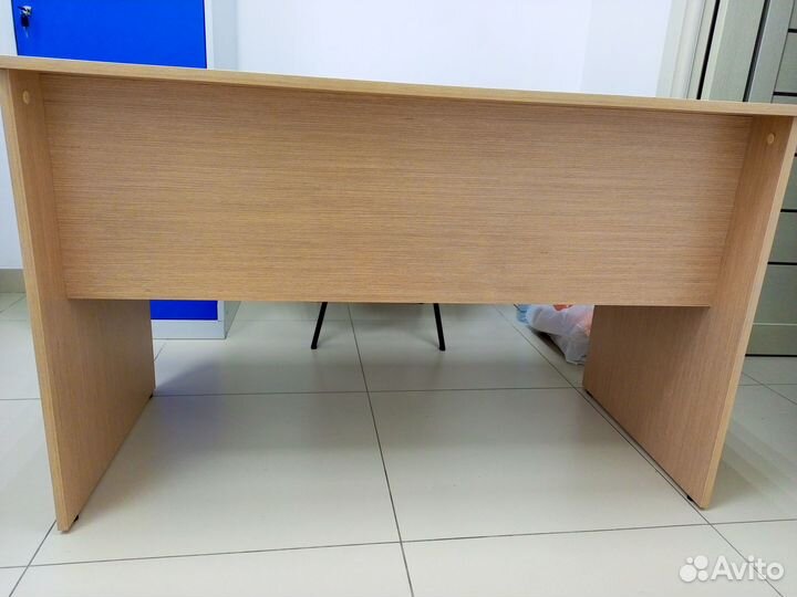 Письменный стол