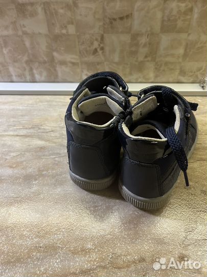 Ботинки демисезонные для девочки 24 размер