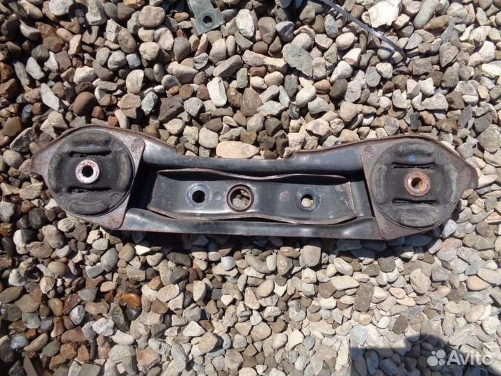 Крепление редуктора Honda Odyssey RA4 F23A 1999/10