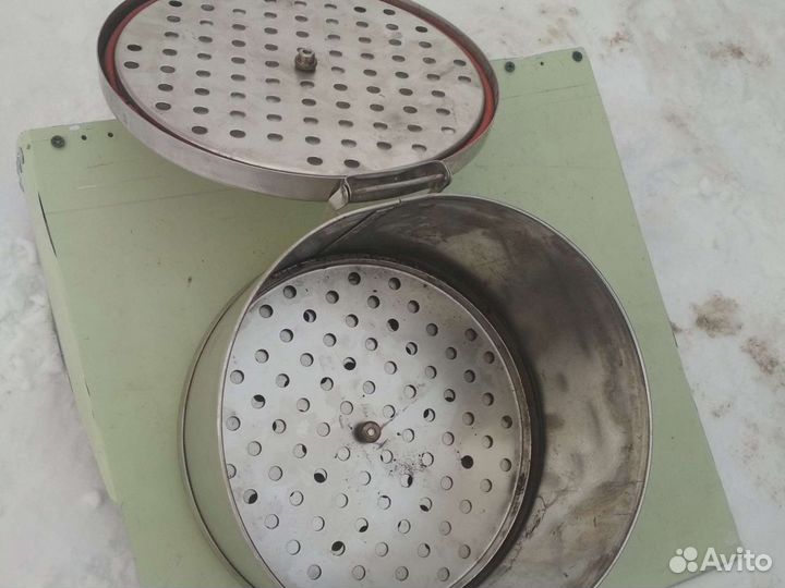 Бикса нержавеющая 24см диаметр