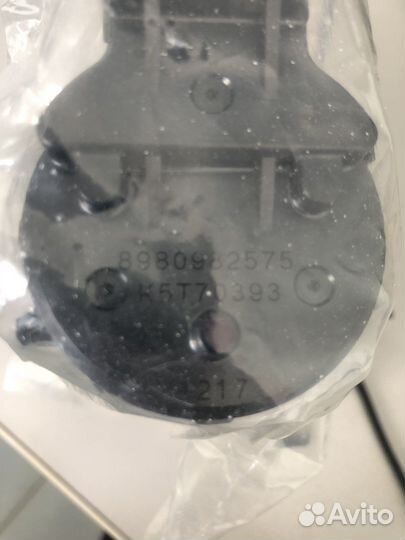 Клапан EGR Isuzu 8980982575