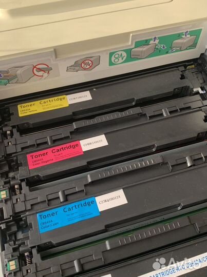 Принтер HP Color Laserjet CP1215