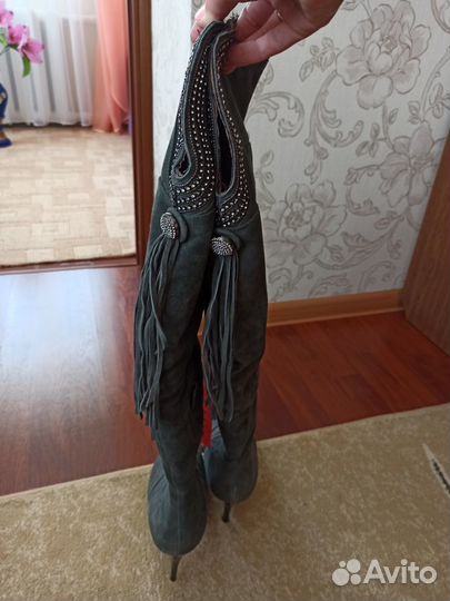 Женские сапоги