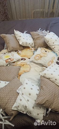 Бортики в кроватку б/у