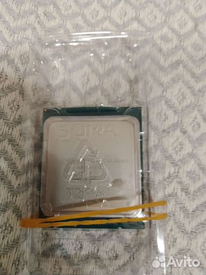 Процессор Intel xeon e5 2620 v2. LGA 2011