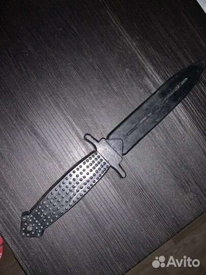 Резиновый нож