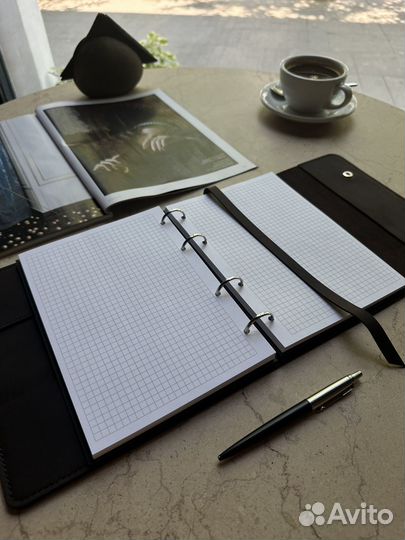 Кожаный бизнес-ежедневник на кольцах 