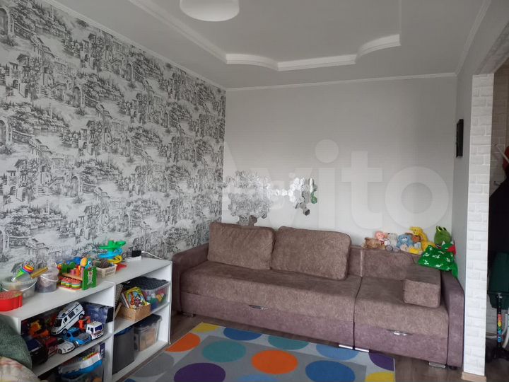 2-к. квартира, 45 м², 3/3 эт.