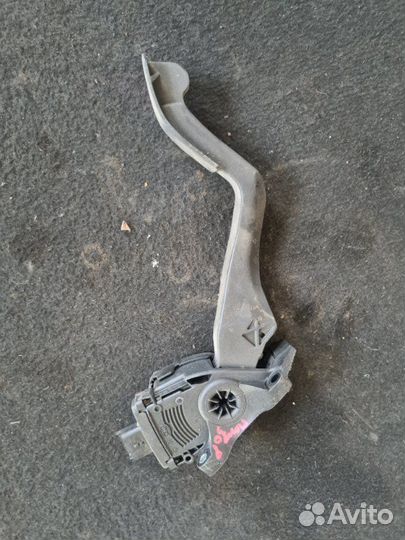 Педаль газа Peugeot 308 хэтчбек 1.6 EP6 2008