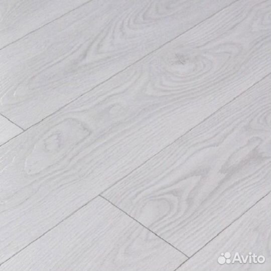 Ламинат Woodstyle Дуб Батлер 3055-24