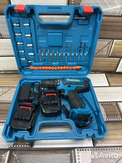 Шуруповерт makita 18v с набором